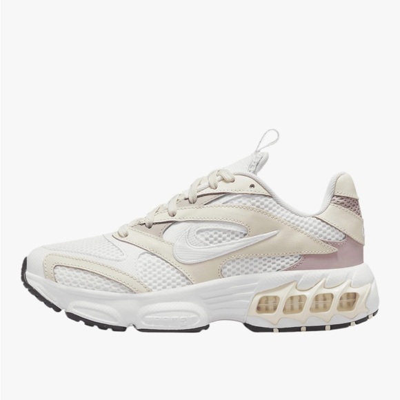 Nike Women's Zoom Air Fire Sneaker - SIZE 8 - Picture 2 of 7